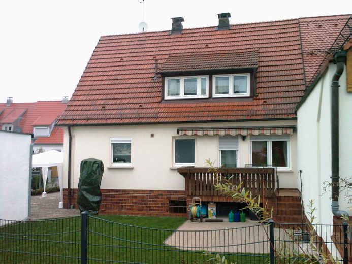 Möbliert Wohnen auf Zeit - gerne auch Wohngemeinschaft – Garten mit Haus (2022)