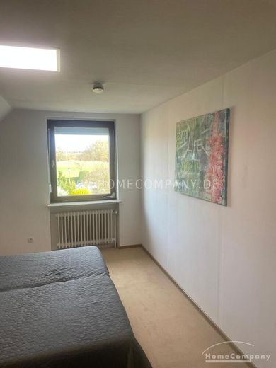 5 Zi. Whg., möbliert, 1. OG. – d6d51be746e709008b251d452e65c2875b059f77.jpg