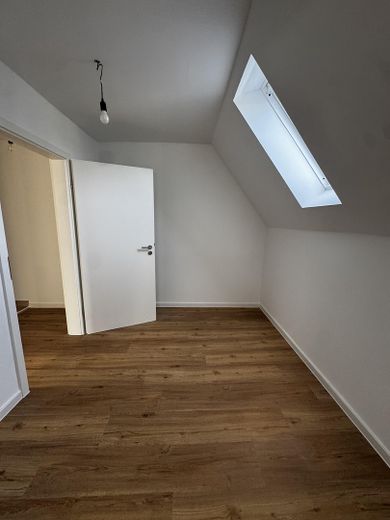 Einziehen & Wohlfühlen - Renoviertes EFH mit Terrasse und Gemeinschaftsgarten – Foto 19
