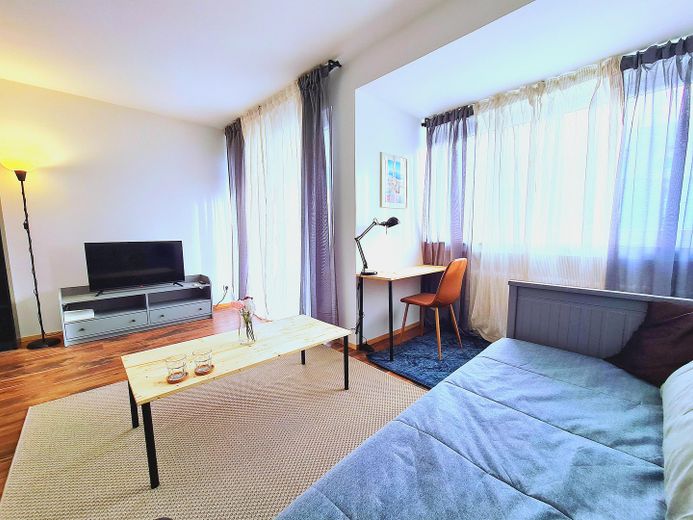 Hochwertig kernsanierte und möblierte 1,5 Zimmer Whg, schlüsselfertig mit Balkon und Küche-Derendorf – Foto 1
