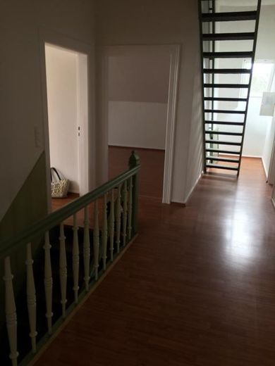 Seelze Zentrum, 2 bina, 4 bağımsız bölüm, birçok olanak – Flur Haus 30 OG