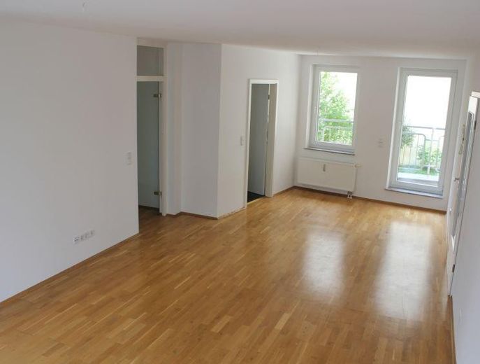 4-Zimmer-Komfortwohnung mit Loggia und Balkon – Foto 3