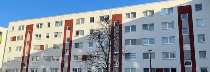 Geräumige 4 Zimmer Wohnung mit EBK!