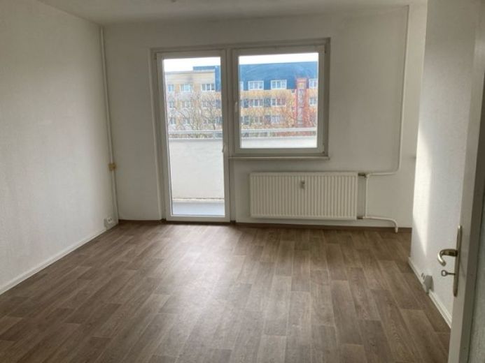 Singlewohnung mit großem Balkon und Aufzug – Foto 1