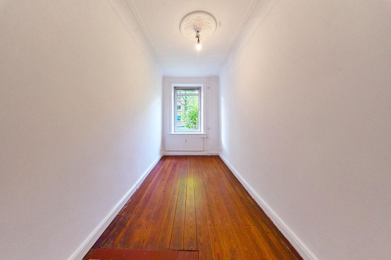 Gepflegte Altbauwohnung in Hamburg-Eimsbüttel – frisch renoviert, provisionsfrei – Schlafzimmer
