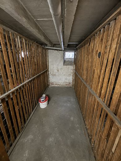 Helle und gepflegte 3 Zimmer Wohnung mit Einbauküche in Nürnberg! – Kellerabteil