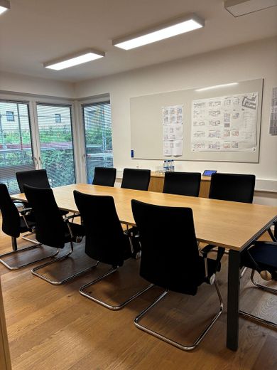Büro/Praxisräume zu vermieten – Besprechungsraum