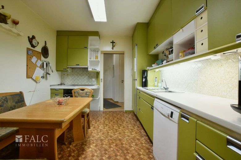 Wohnen und Arbeit auf 300m² Fläche kombinieren! – Küche - EG