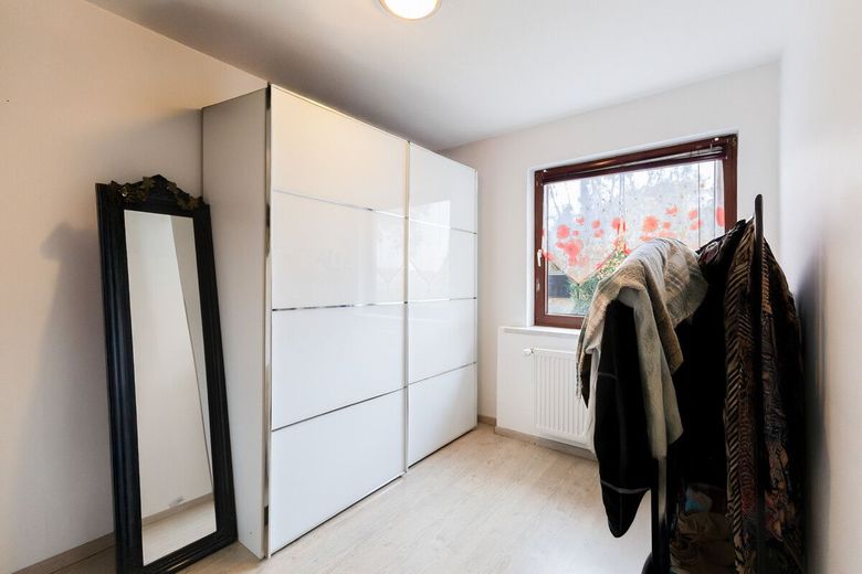 Wohlfühloase für zwei Familien - mit Pool, Sauna und Garten – Ankleidezimmer Altbestand