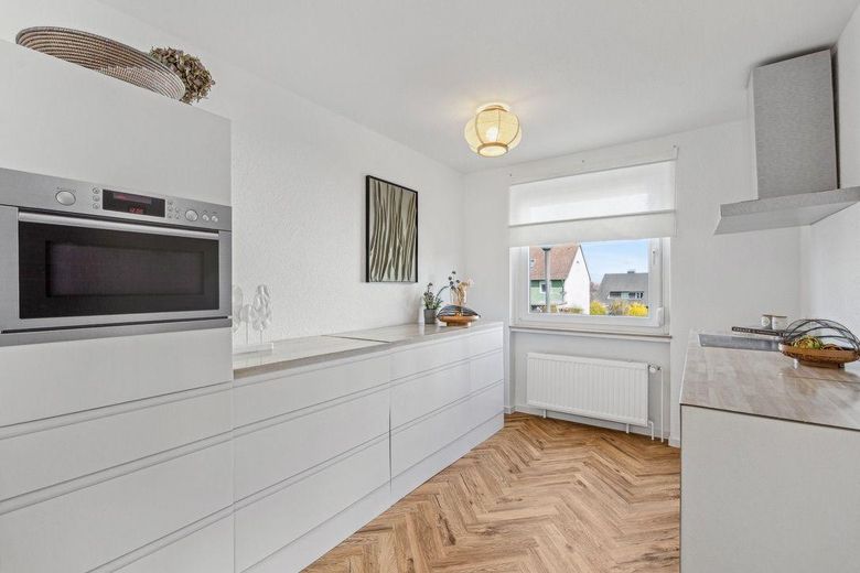 AKTUELL RESERVIERT!    Ein Zuhause zum Wohlfühlen –  5 Zimmer-Reihnmittelhaus in Oyten – Küche