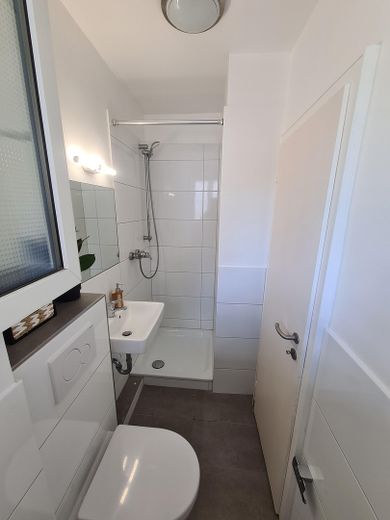 Bezugsfertiges 1-Zimmer-Apartment mit Einbauküche in Köln-Ehrenfeld – 28 m² – Foto 7