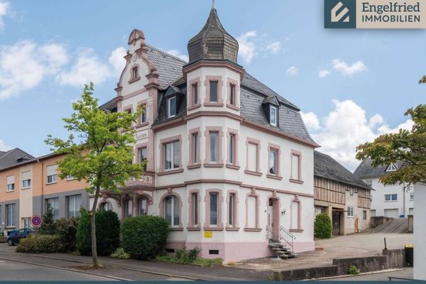 Villa Luise (nieobjęta ochroną zabytków) · Historyczny budynek wielorodzinny z 3 lokalami mieszkalnymi i budynkiem dodatkowym
