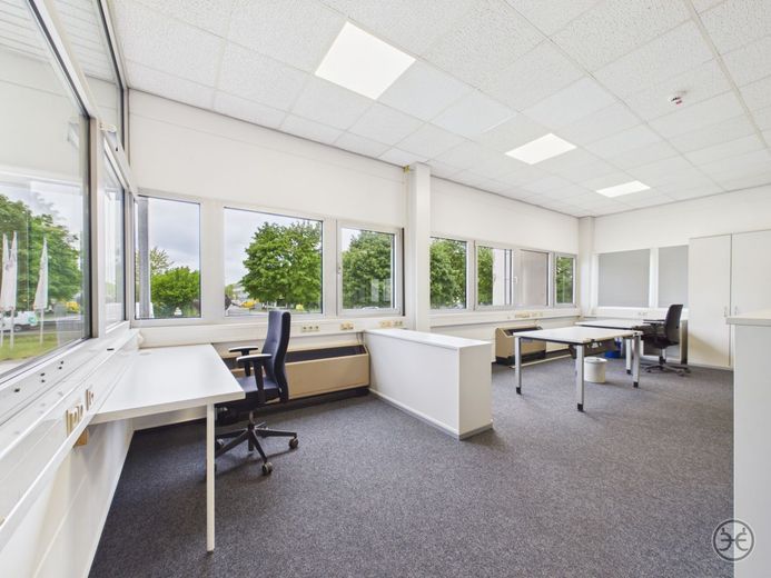 Büro &amp; Werkstattflächen in Industriegebiet zu Vermieten | Tweelbäke | Oldenburg – CAM05560G0-PR0049-STILL008