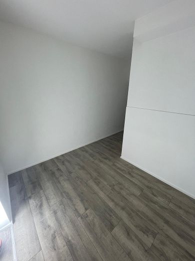 Wohn / Geschätshaus am Bahnhof/Fußgängerzone – Wohnung 1. OG (Saniert 12.25)