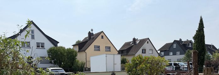 4,5 Zimmer Wohnung mit Balkon, Gartenmitbenutzung und 110qm Wohnfläche – Garten