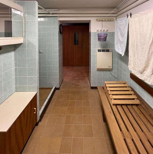 Einfamilienhaus in attraktiver Lage von Berlin-Hohenschönhausen – Sauna-Bad