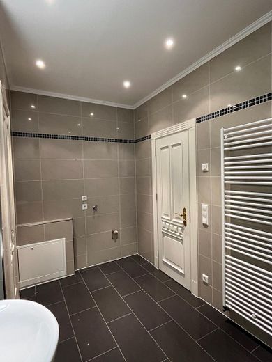 Exklusive Jugendstil-Wohnung – Bad-WC