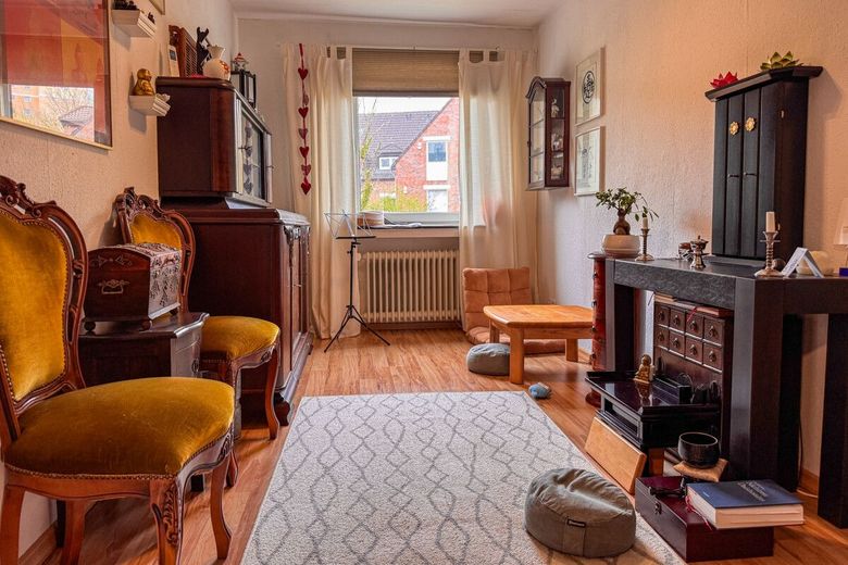 Endlich Raum für alle: 130m² Maisonette mit 4 Schlafzimmern &amp; zwei Garagen in Lüssum-Bockhorn – Schlafzimmer EG