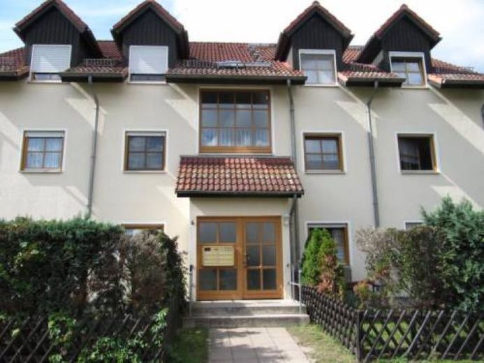 MEHR geht nicht! 5 Räume + Terrasse + großer Garten + Garage – Foto 1