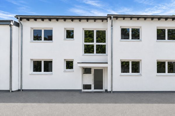 Appartamento bilocale completamente ristrutturato con ampia terrazza in posizione tranquilla!
