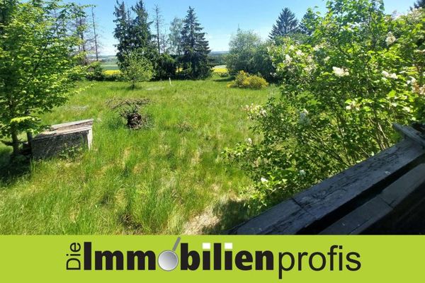 Hof – Erlalohe: Traumhaftes Gartengrundstück mit über 3.300 m²