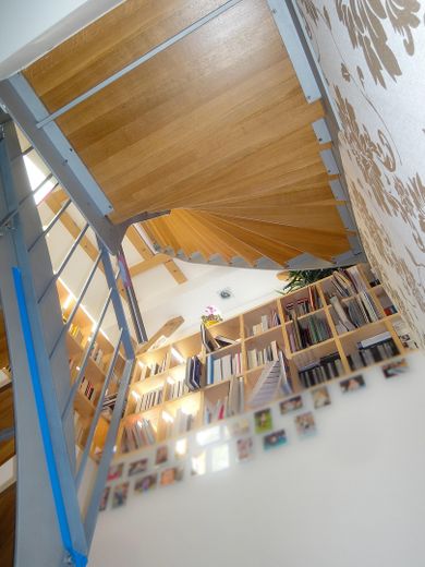innenliegende Treppe nach oben