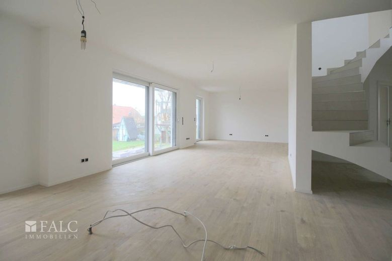 Moderne Neubauwohnung mitten im Grünen - die perfekte Kapitalanlage! – Wohn-/Küchenbereich