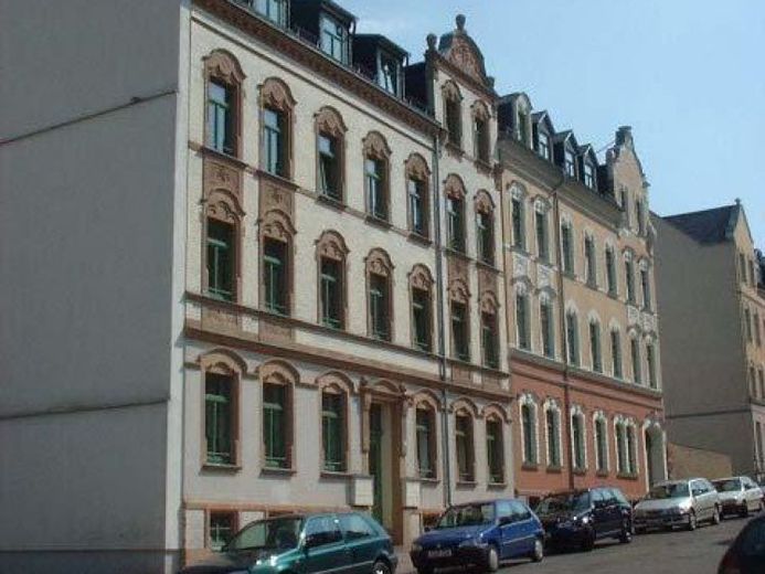 2-Zi.-Dachgeschosswohnung mit tollem Parkettboden, auch für die junge Familie – Foto 1