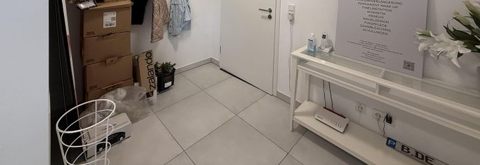 EG Eingang mit Garderobe