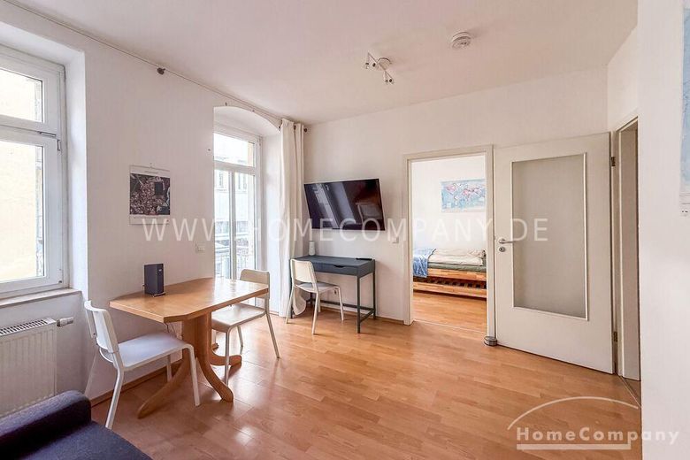 25934 HomeCompany Dresden Appartamento arredato di 2 locali con balcone a Dresden-Neustadt, massimo 3 persone – 8afc9f9681390d352d209ee274550073d342a2a9.jpg