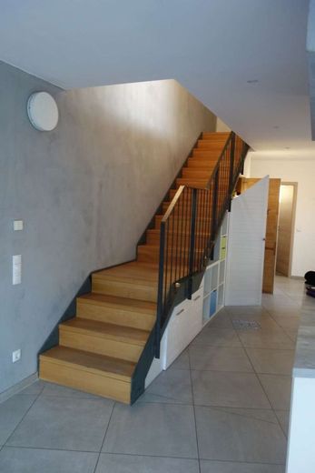 BS - Querum - Exklusives Doppelhausensemble mit moderner Architektur, hohem Wohnkomfort und Garten – Neubau - Treppenhaus