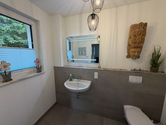 Neuwertiges bezugsfertiges Haus – Foto 17