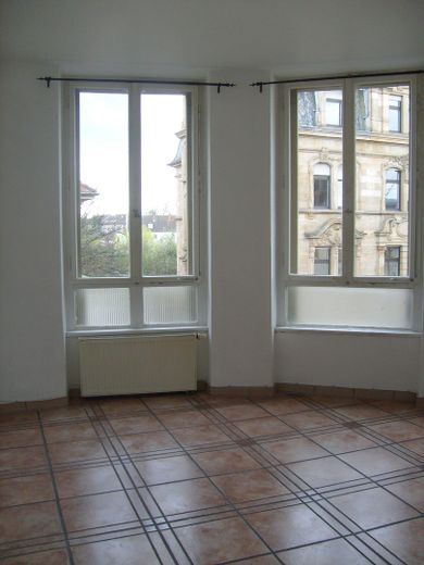 Schöne WG-Zimmer in zentraler Lage, verschiedene Größen – Zimmer Beispiel