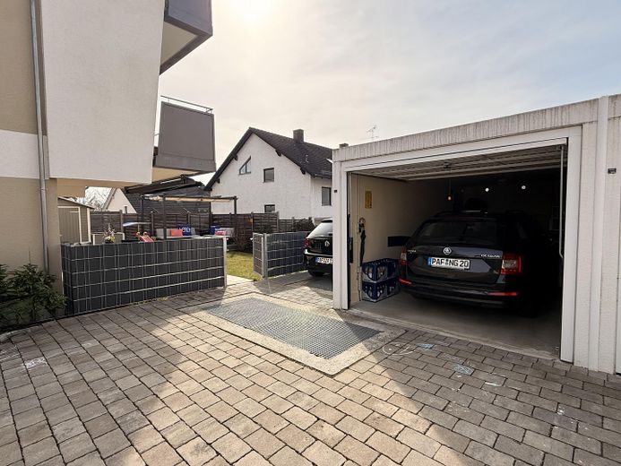 Garage / Stellplatz