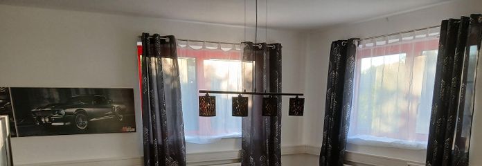 Mieszkanie studenckie – Schlaf/ Wohnzimmer Nr.1