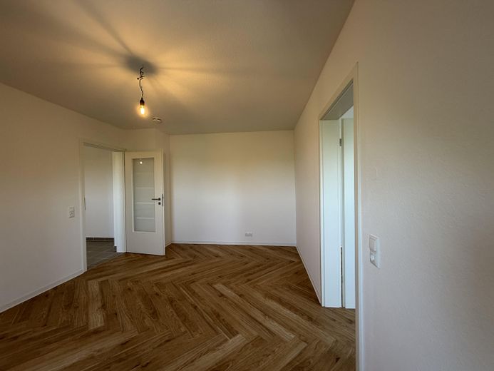 Pierwsze zamieszkanie po generalnym remoncie – wysokiej jakości mieszkanie 2-pokojowe w kamienicy w Karlsruhe Weststadt – Zimmer 1