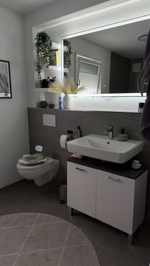 4-Zimmer-Wohnung in Bad Wünnenberg-Haaren ab 01.10.26 zu vermieten – Badezimmer
