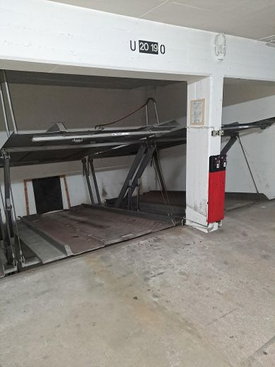 Zentrumsnahe, teilsanierte, renovierte 2-Zimmer-Wohnung mit Balkon, Duplexgarage in Berg am Laim – Duplex