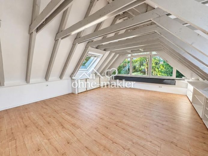 Großzügige 5-Zimmer-Wohnung mit Spitzboden in Dortmund-Lücklemberg - ab sofort frei – Foto 1