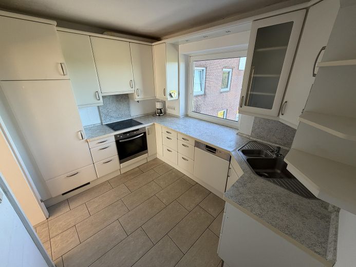 Penthousewoning met groot dakterras en nabij de Förde van particulier – Einbauküche