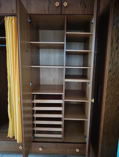 Простора квартира з чудовим видом на Альценау – Einbauschrank im Flur