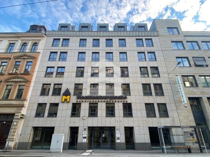 3 locali in BUERO.Center con 15-20 m² e balcone in affitto – Foto 1