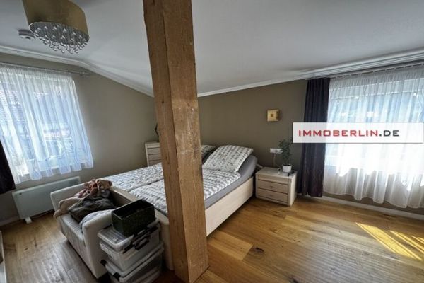 IMMOBERLIN.DE - Sehr charmante Wohnung mit Nebengebäude in familienfreundlicher Lage