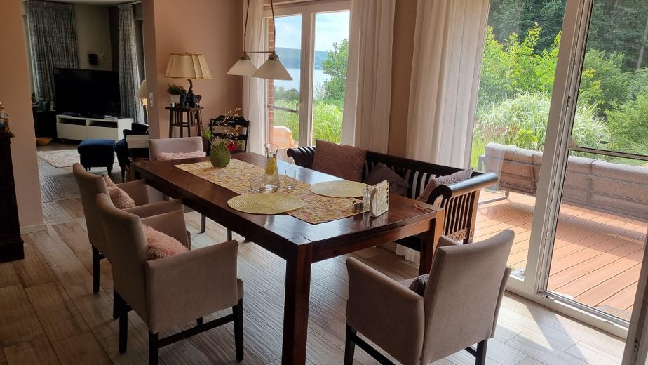 Wohnzimmer/Essbereich