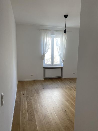 2 Zi - sanierter Altbau - ruhig, gut geschnitten und unbefristet - Küche/Balkon - 2.OG mit Aufzug – Foto 3