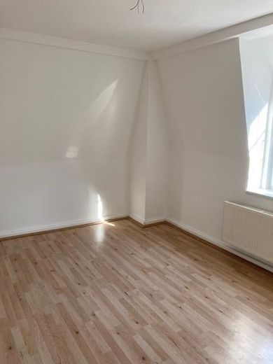 Gemütliche 2-Zimmer mit Laminat und Wannenbad in ruhiger Lage! – IMG_0383