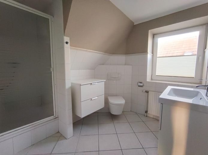 Strandnabije eindwoning op een gewilde locatie – Bad I OG