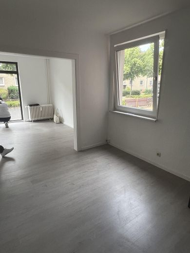 Seelze Zentrum, 2 bina, 4 bağımsız bölüm, birçok olanak – Gewerbe