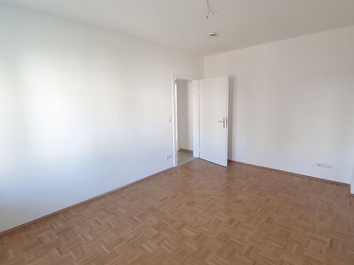 Schlafen mit Echtholzparkett