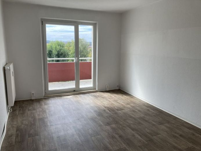 Geräumige 4-Zimmer-Wohnung sucht neuen Mieter! – Foto 1